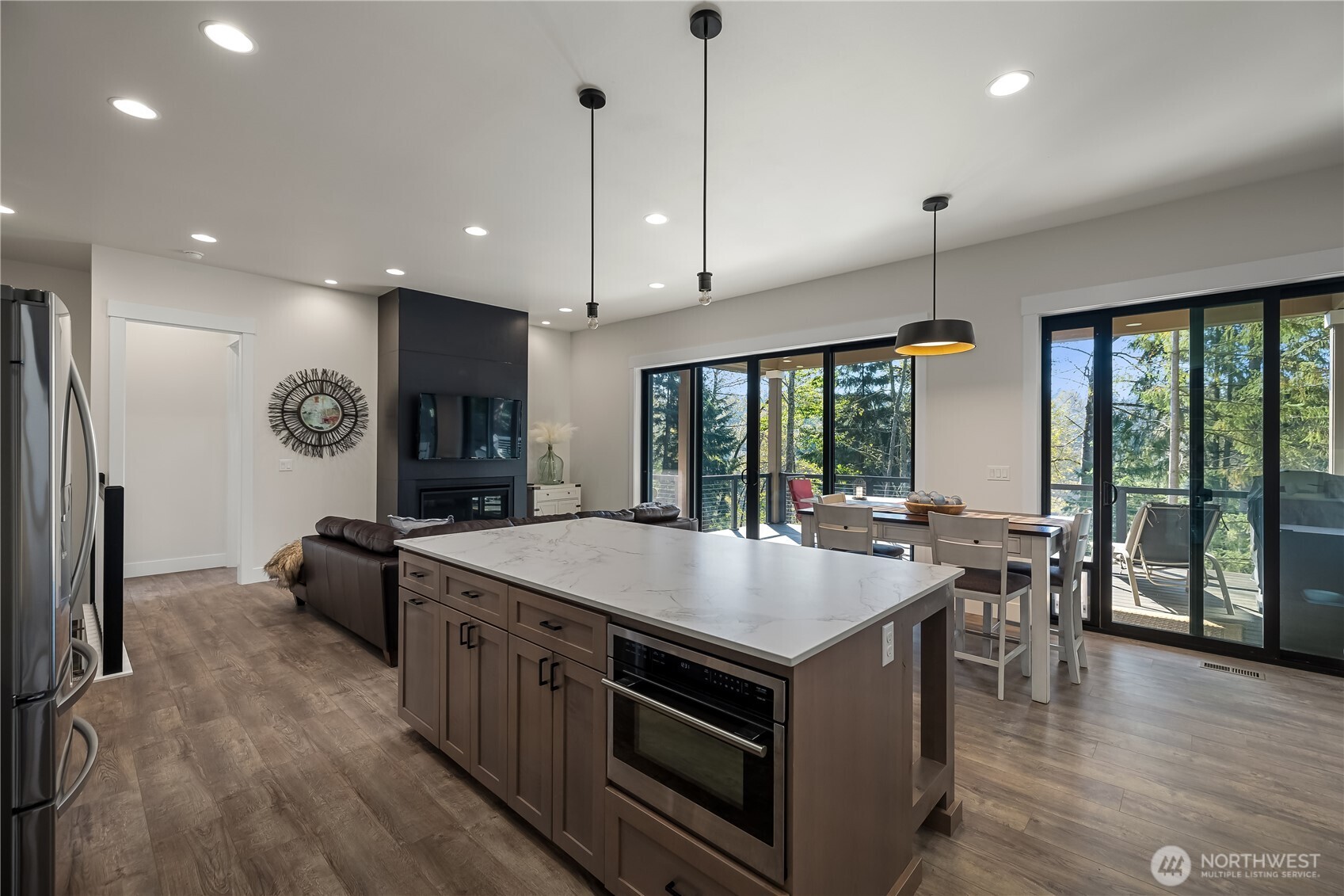 4804 W Tapps Drive E, Lake Tapps, WA 98391