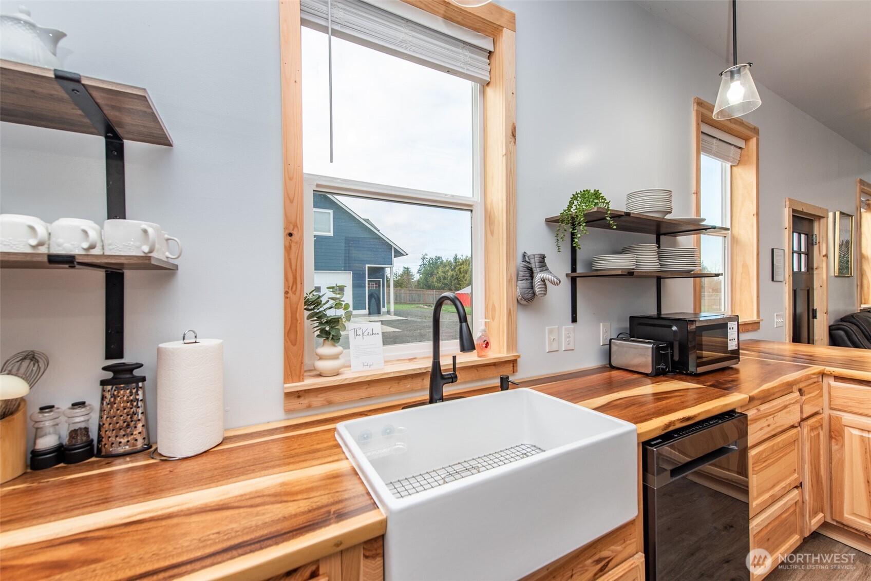 132 Milky Way , Sequim, WA 98382