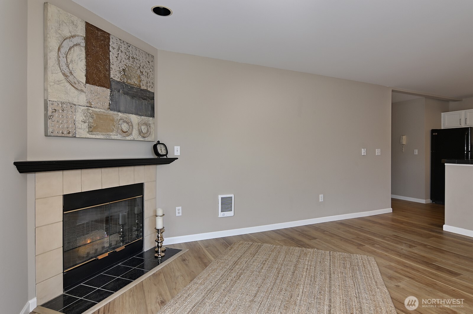 2117 N 107th Street #201, Seattle, WA 98133