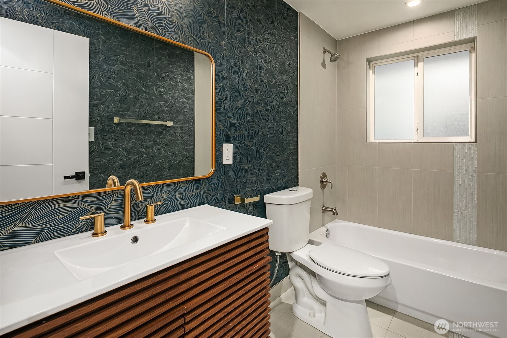 5202 38th Avenue SW, Seattle, WA 98126