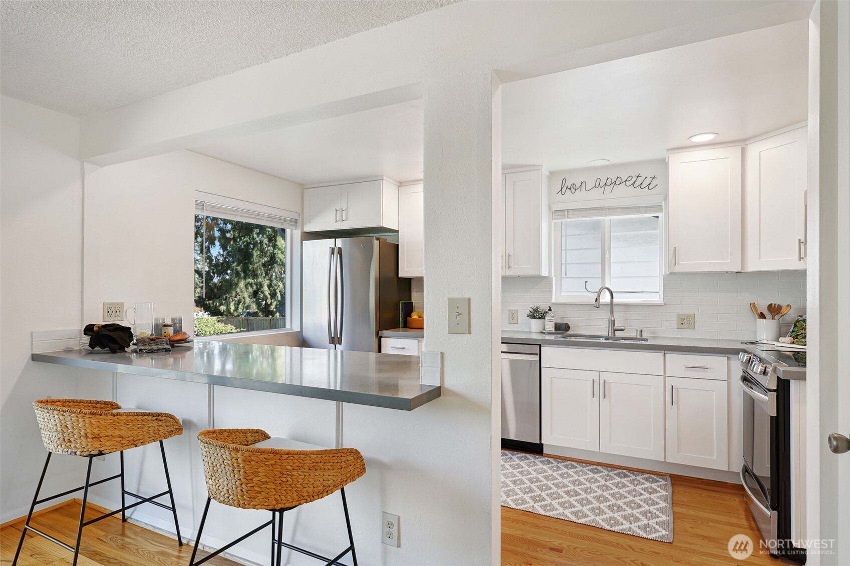 10618 35th Avenue SW, Seattle, WA 98146