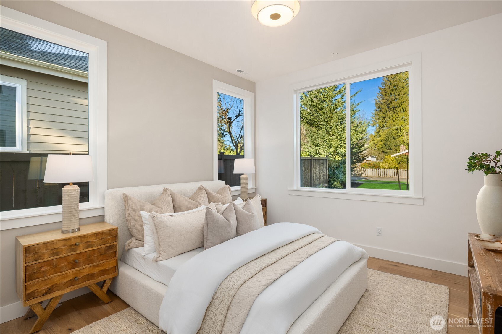 13004 NE 112th Street , Kirkland, WA 98033