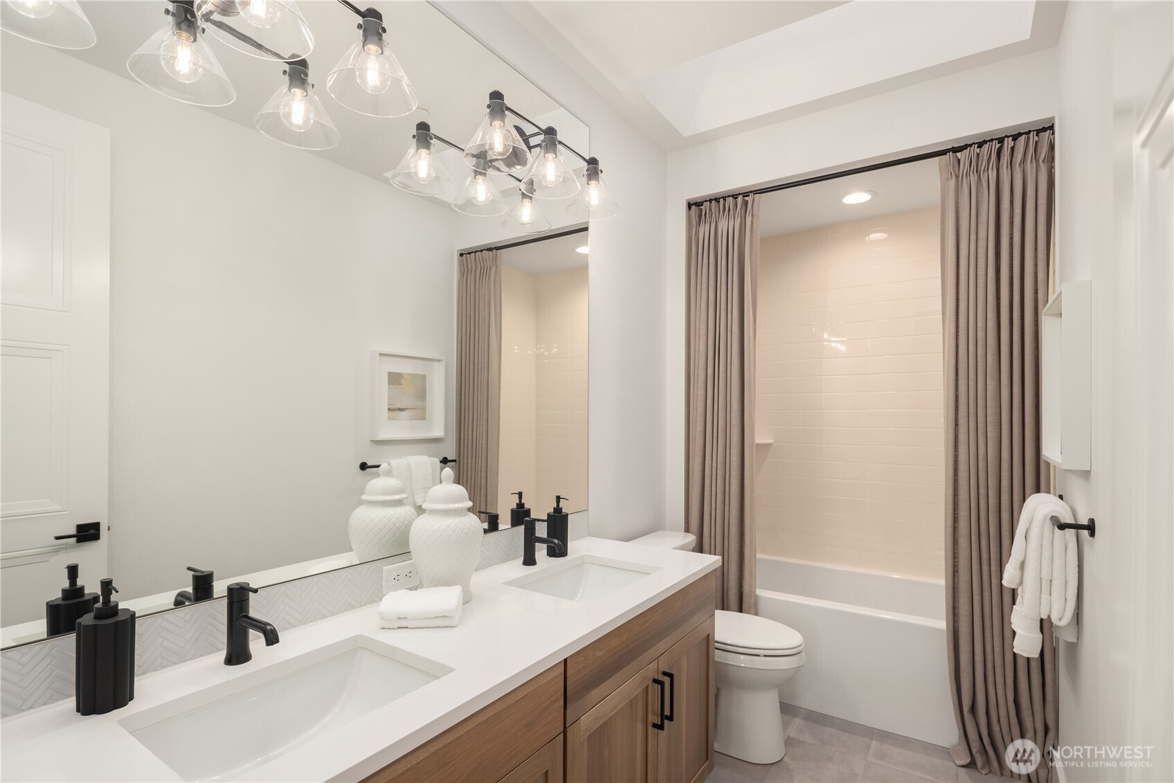 13004 NE 112th Street , Kirkland, WA 98033