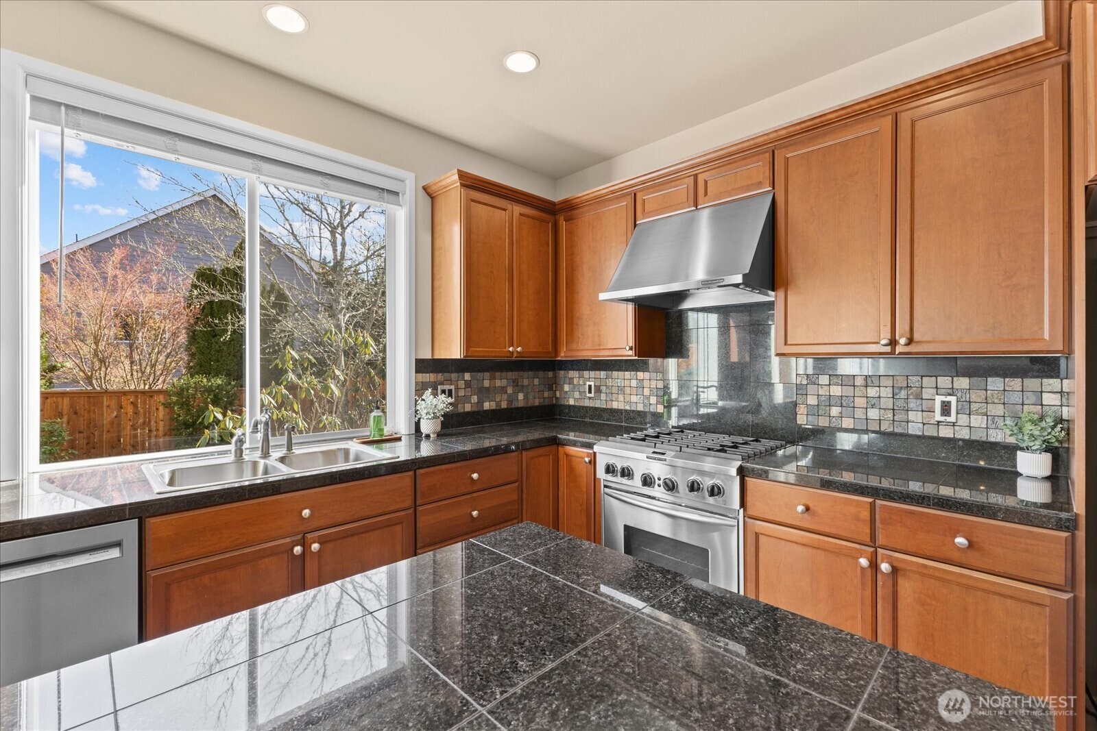 1114 273rd Place SE, Sammamish, WA 98075-5963