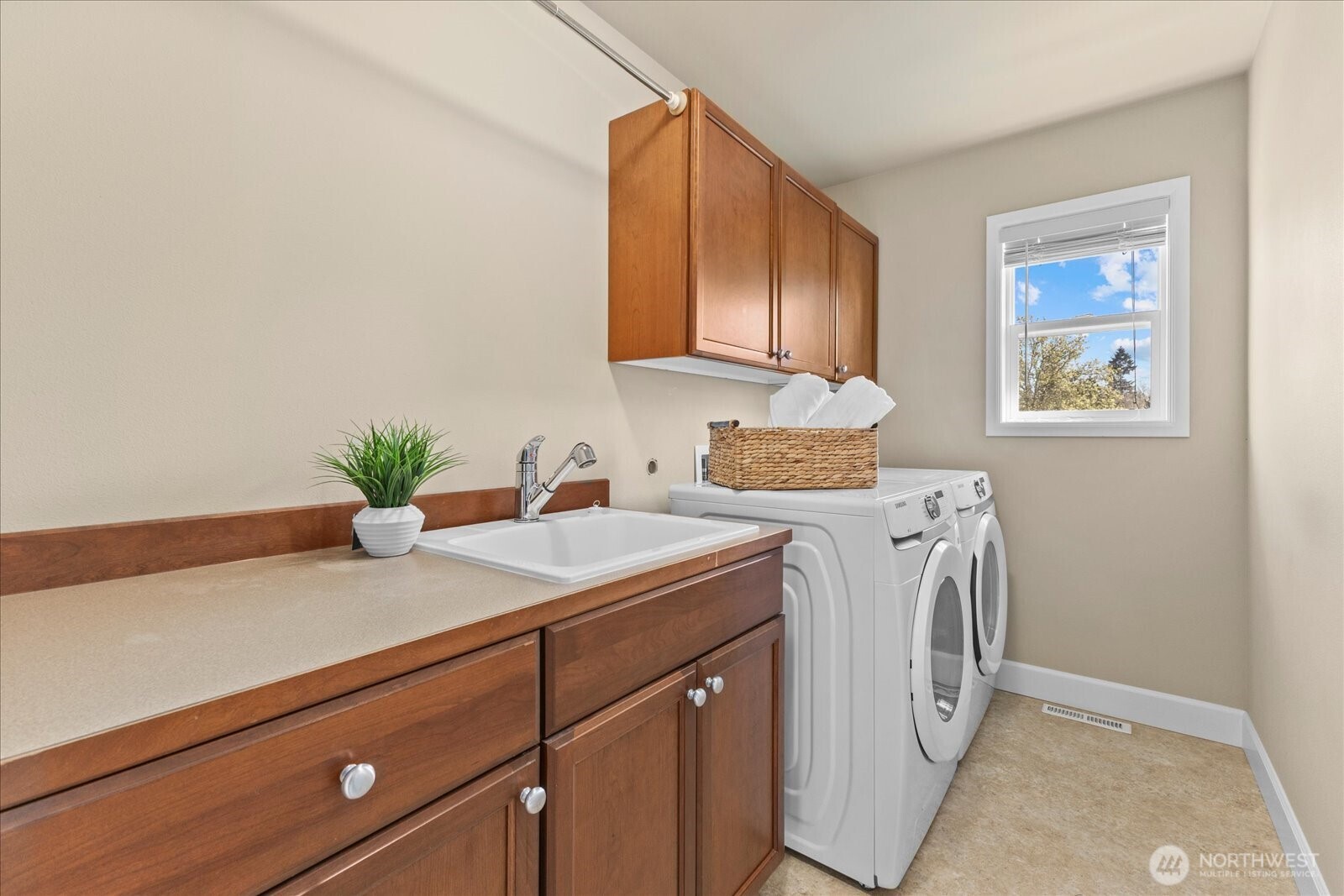 1114 273rd Place SE, Sammamish, WA 98075-5963