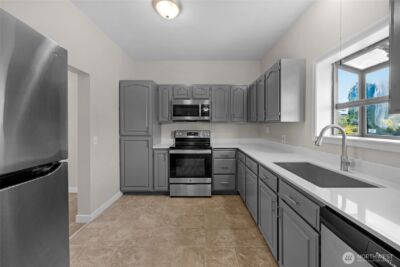 1925 Lombard , Everett, WA 98201 - Photo 5