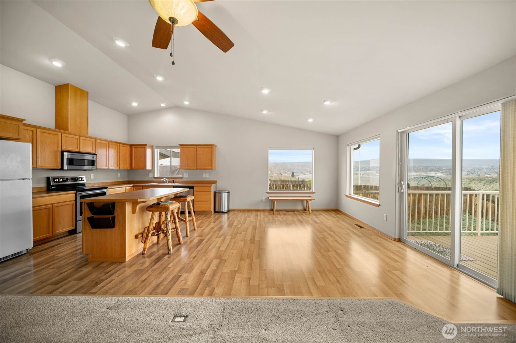 2095 Lasso Drive , Wenatchee, WA 98801