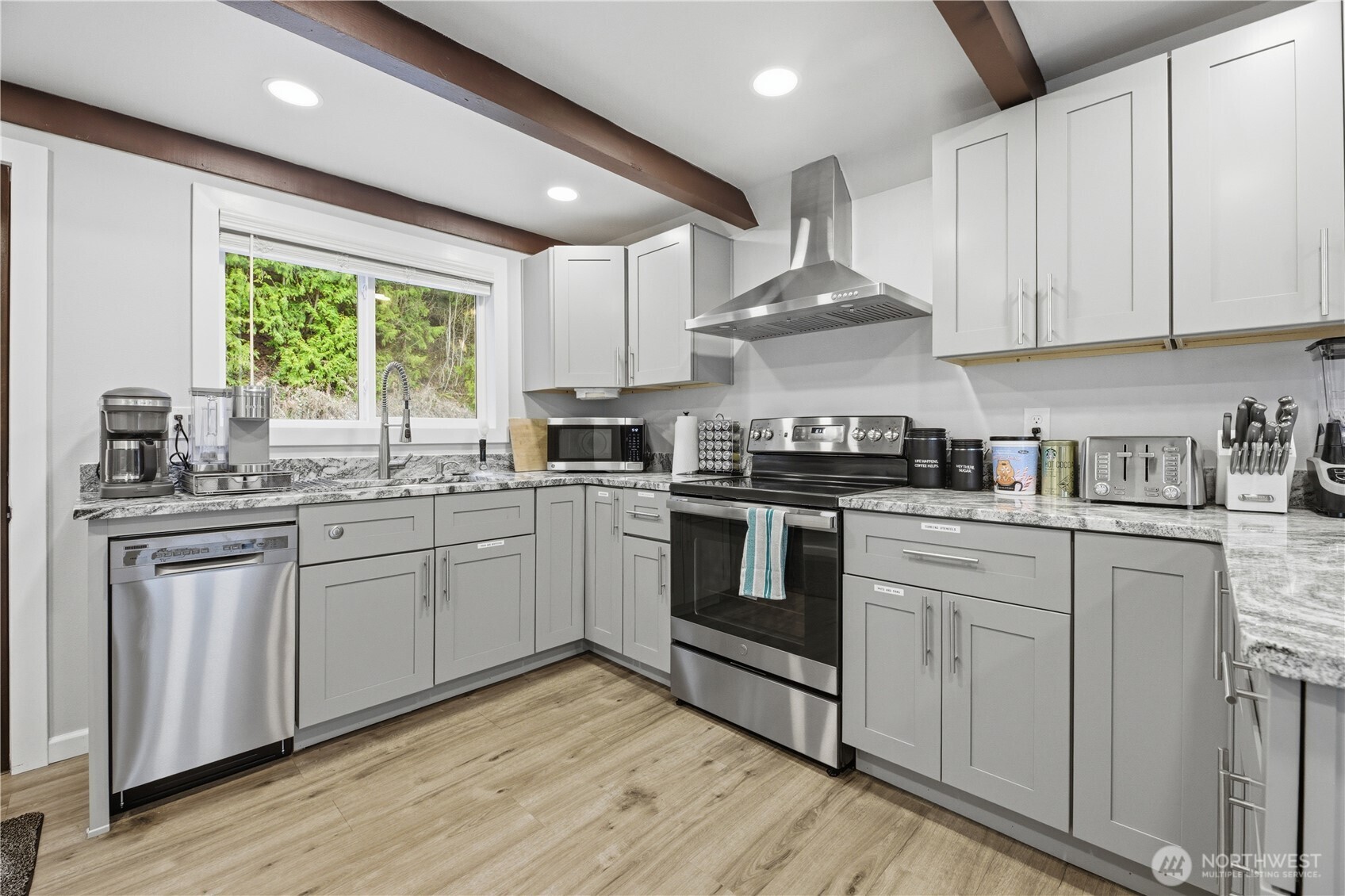 38811 Orville Road E, Eatonville, WA 98328