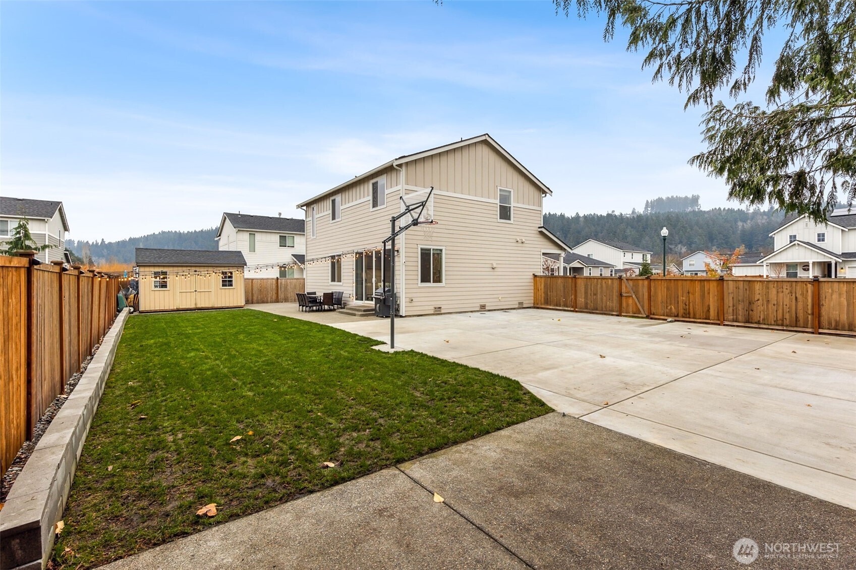 5664 157th Avenue Ct E, Sumner, WA 98390