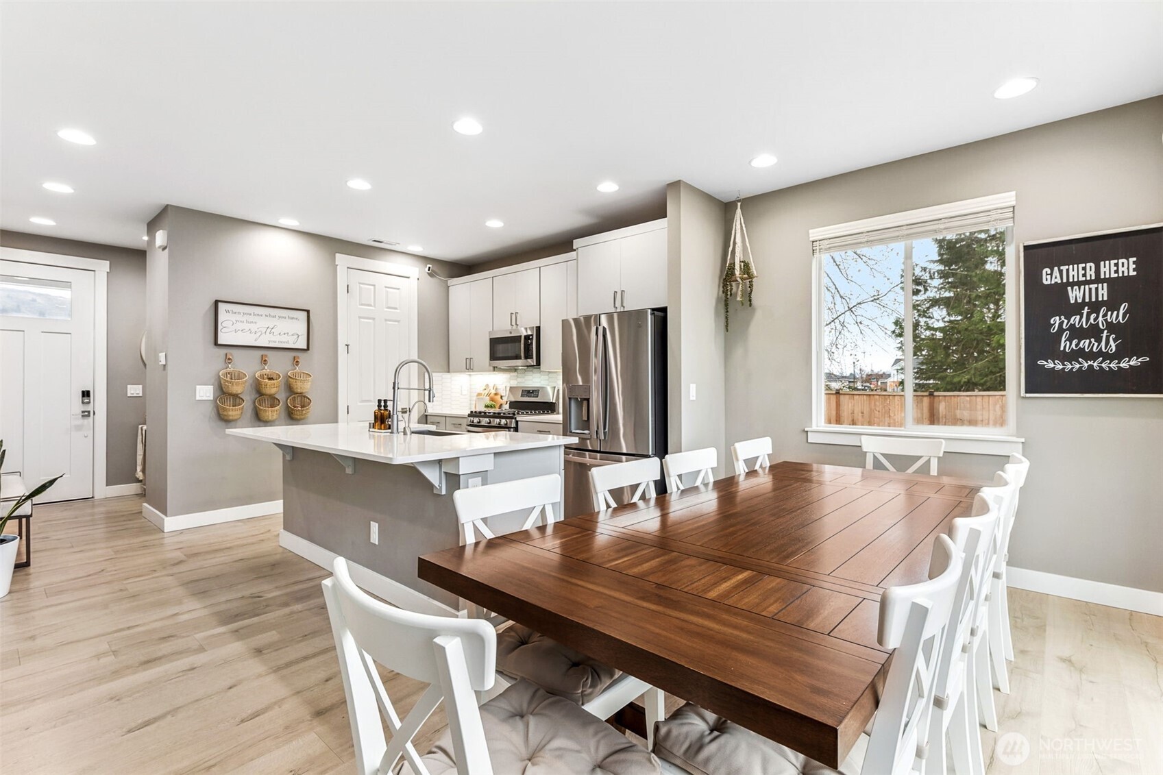 5664 157th Avenue Ct E, Sumner, WA 98390