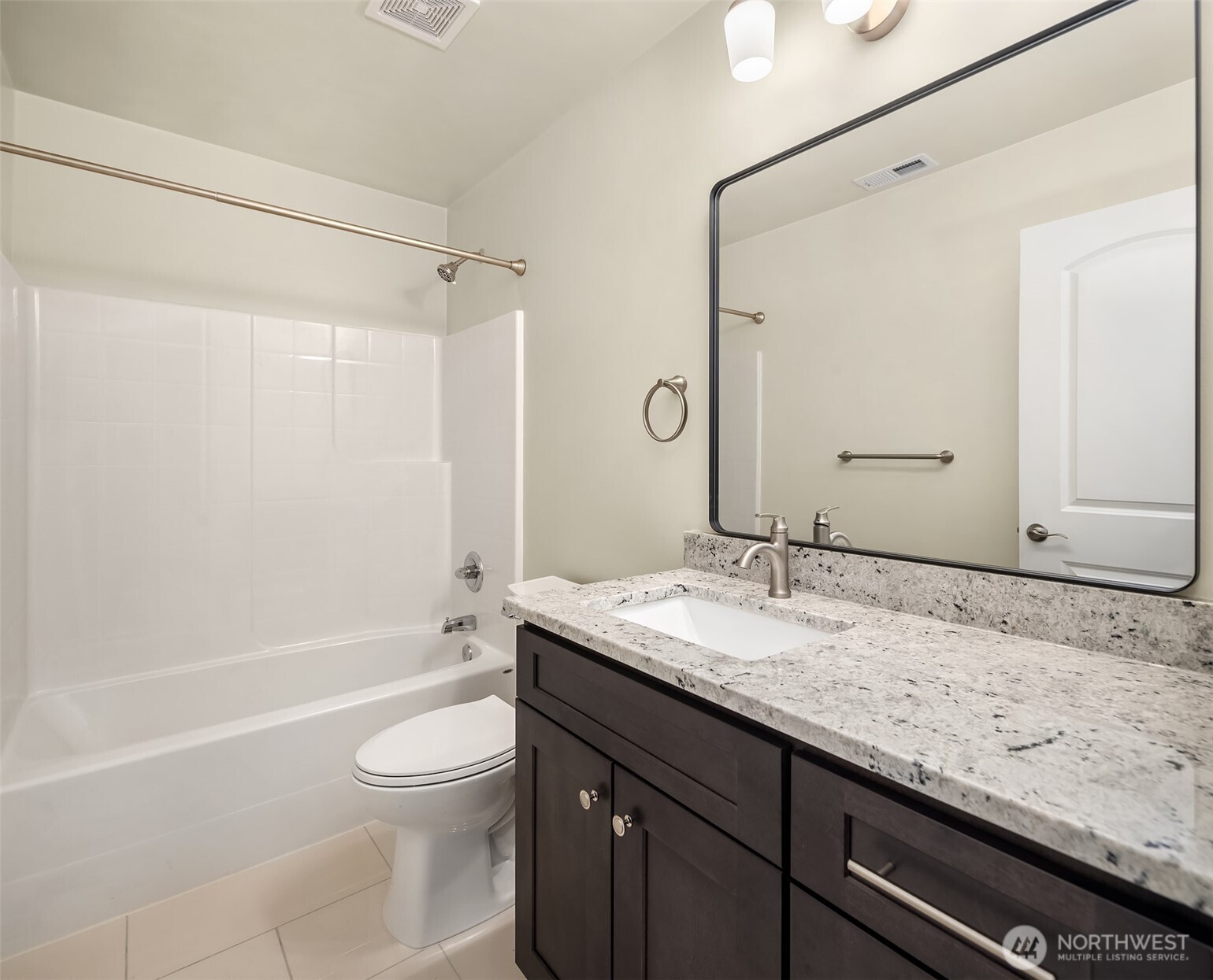 2112 SW 103rd Place , Seattle, WA 98146