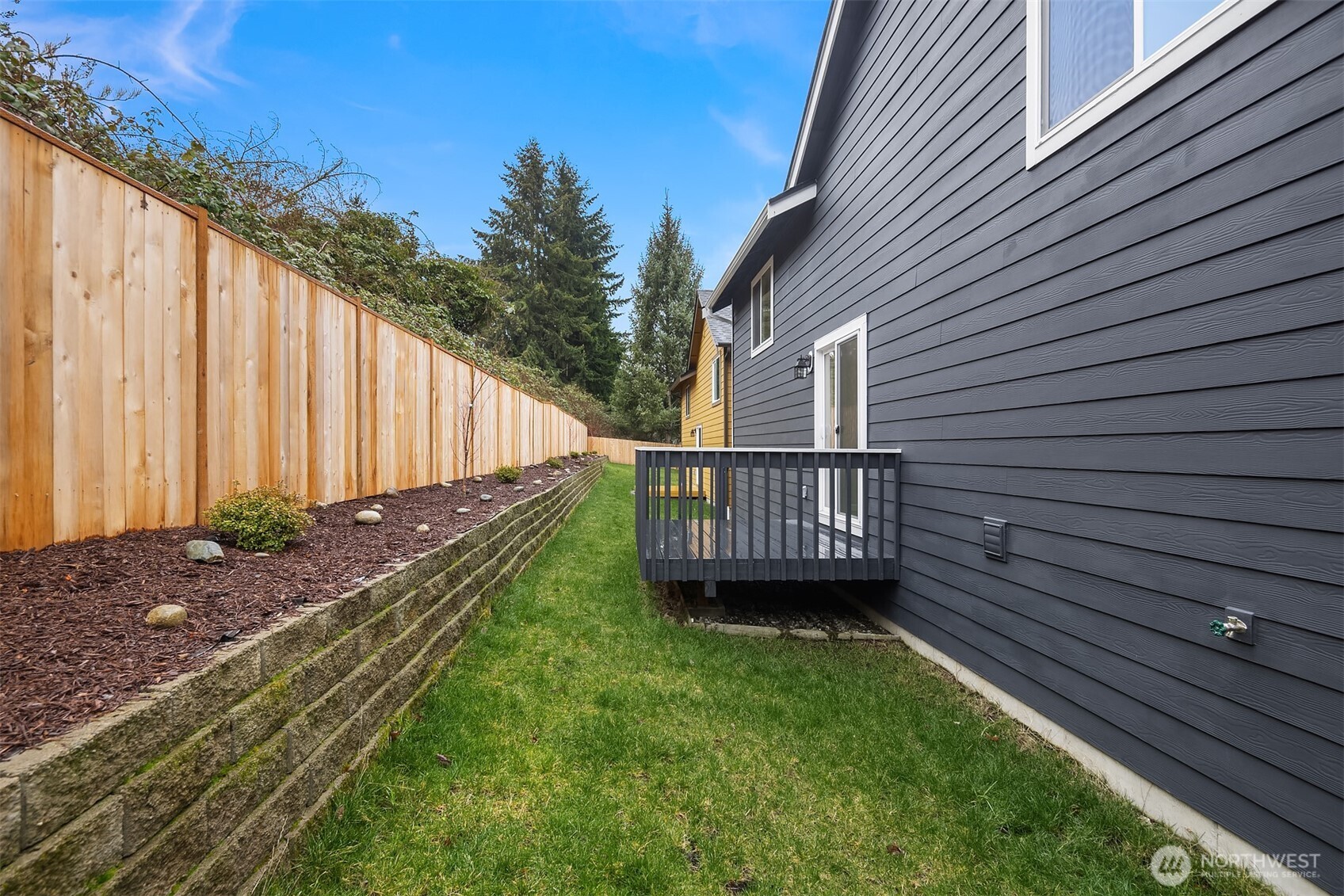 2112 SW 103rd Place , Seattle, WA 98146