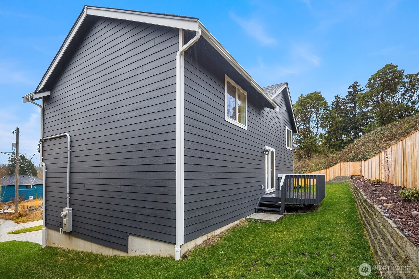 2112 SW 103rd Place , Seattle, WA 98146