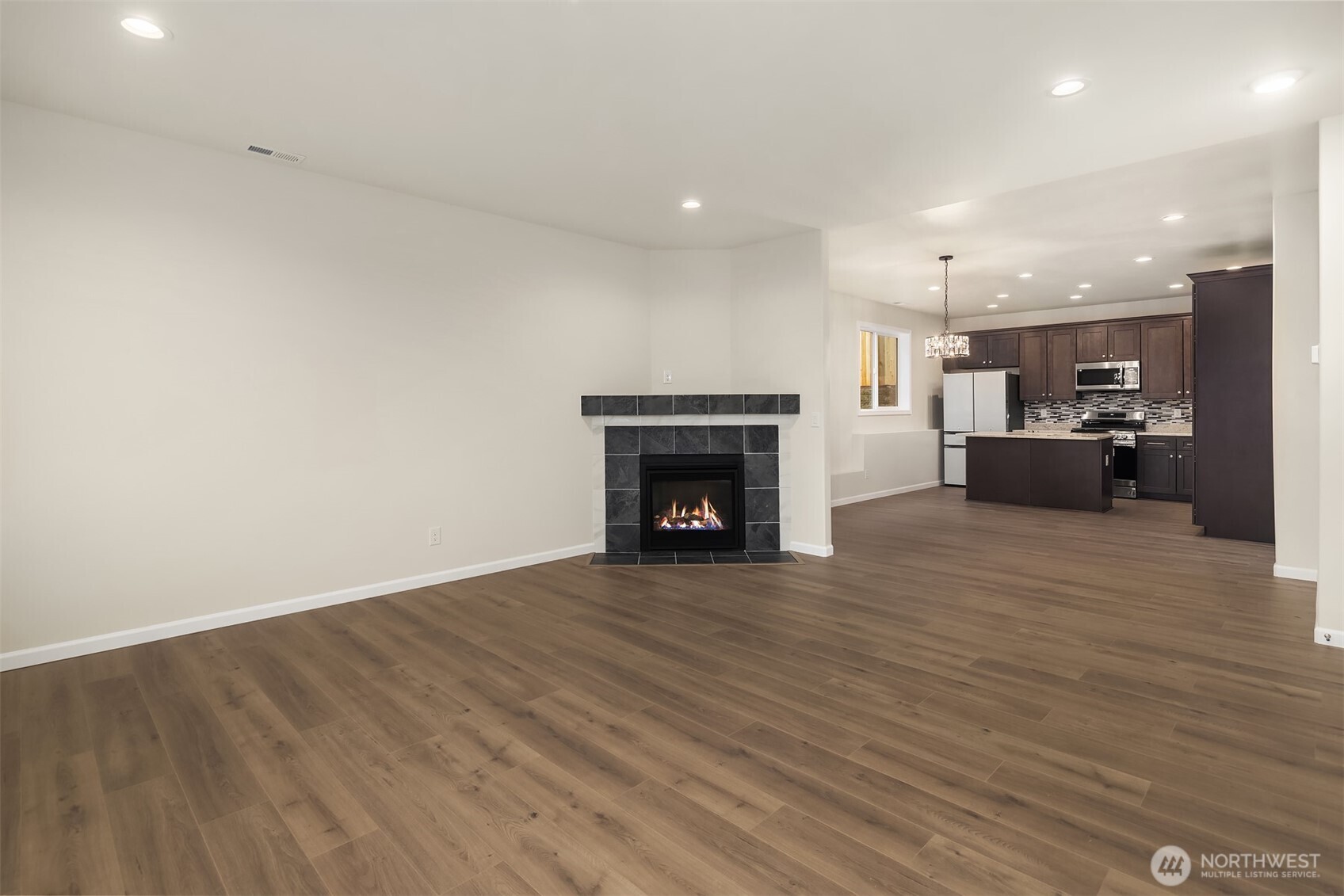 2112 SW 103rd Place , Seattle, WA 98146