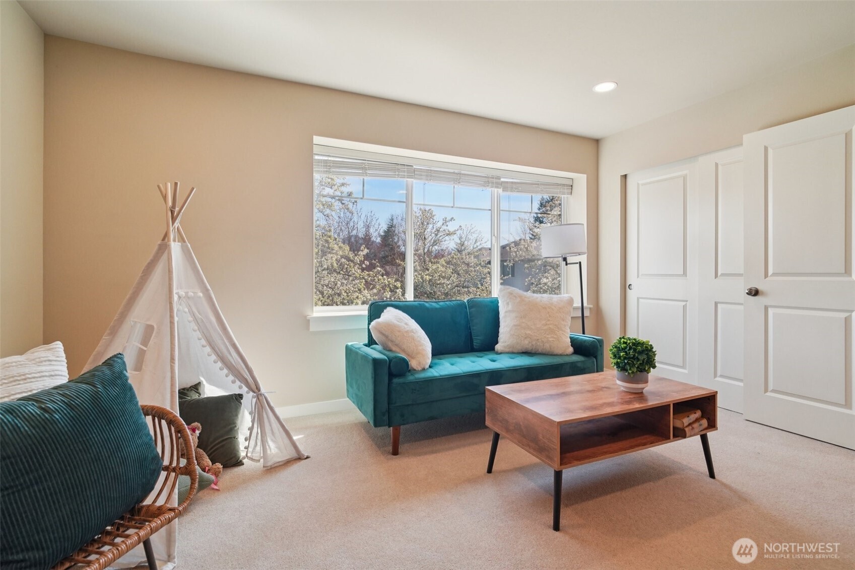 8627 Swenson Drive SE, Snoqualmie, WA 98065