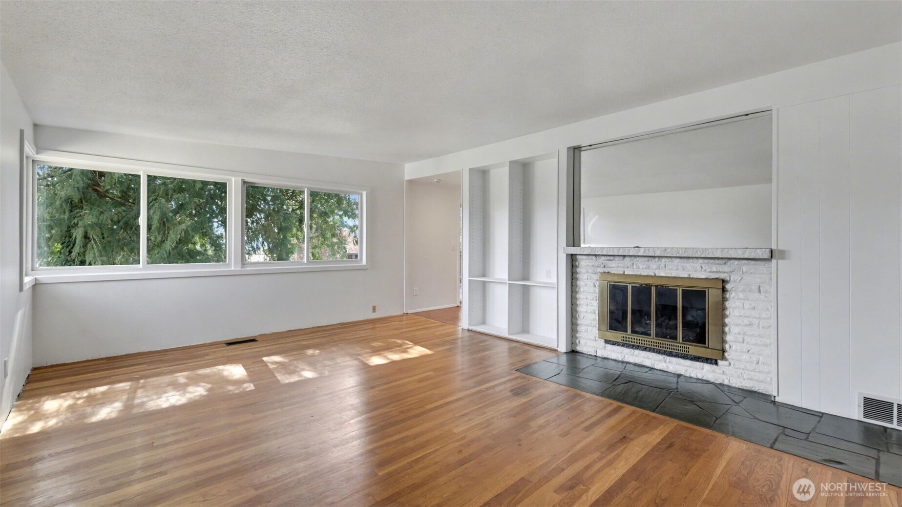 912 168th Place NE, Bellevue, WA 98008-3750