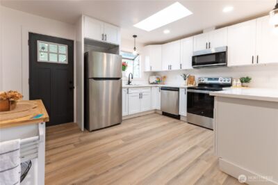 1005 Emerald Street , Milton, WA 98354 - Photo 4