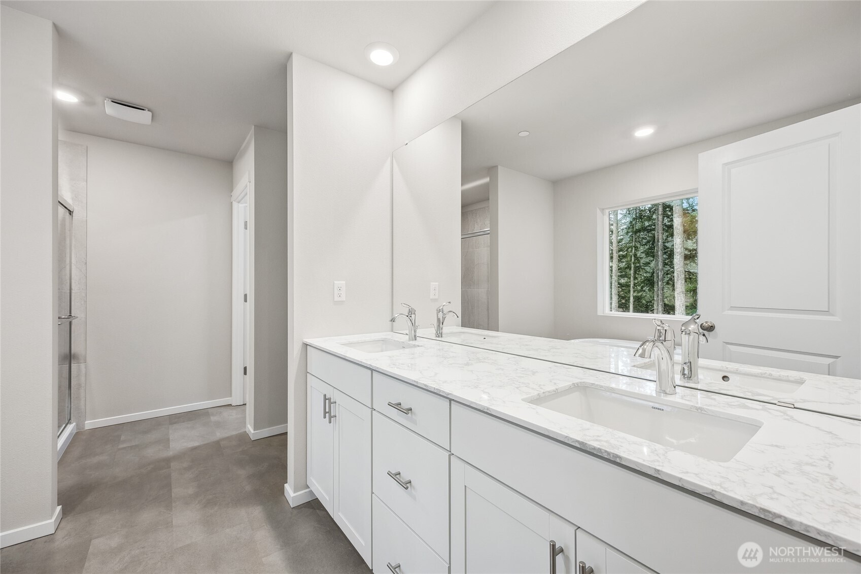 712 129th Street E #11, Tacoma, WA 98445