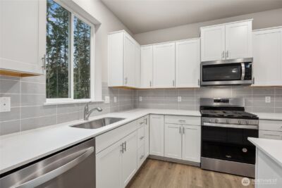 712 129th Street E #11, Tacoma, WA 98445 - Photo 10