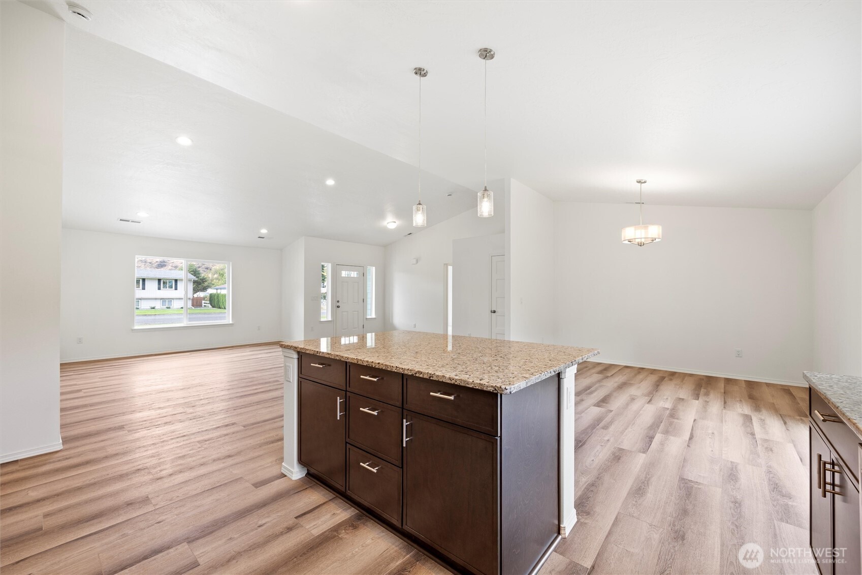 1507 S 5th Street , Dayton, WA 99328