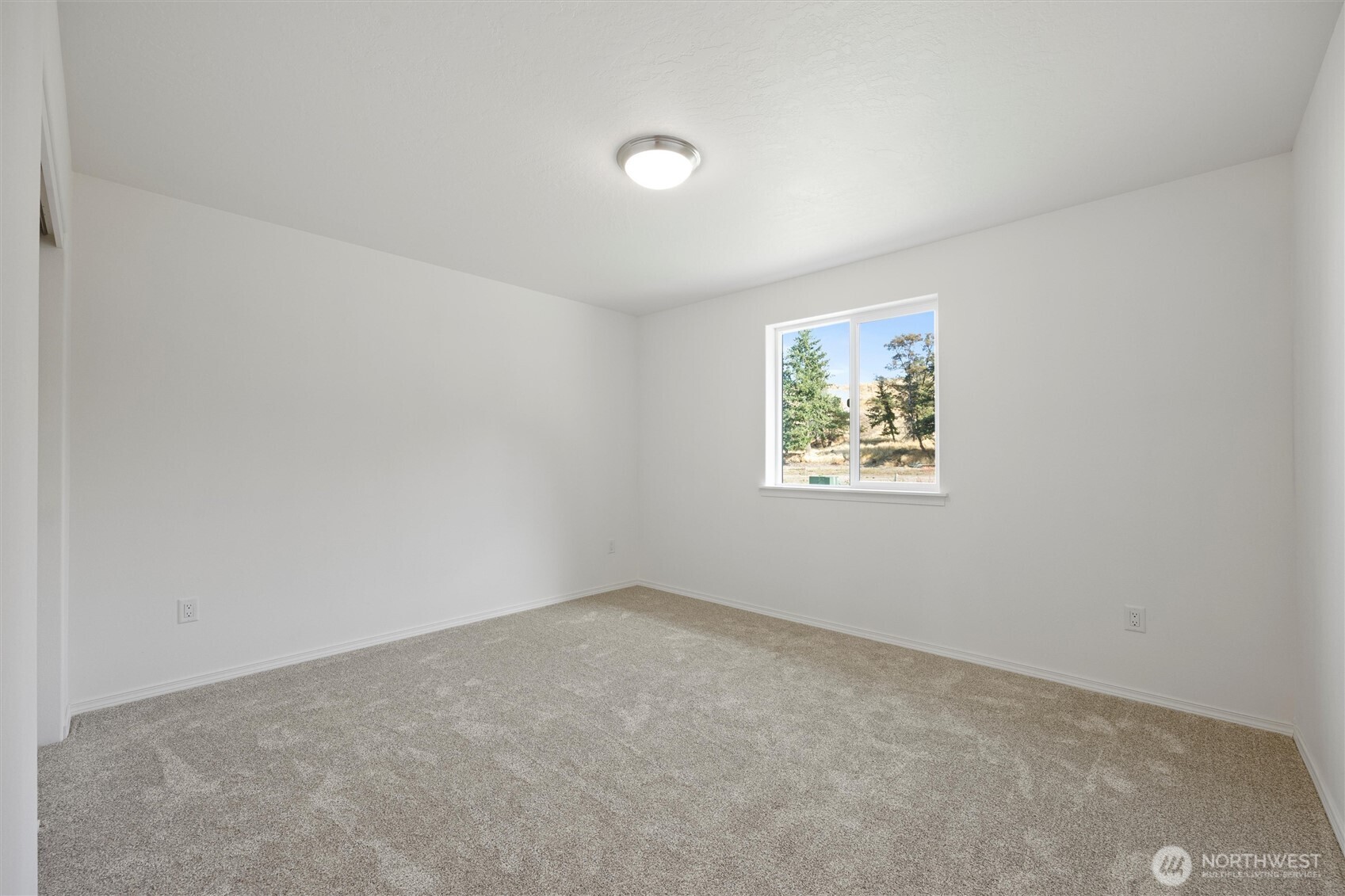 1507 S 5th Street , Dayton, WA 99328