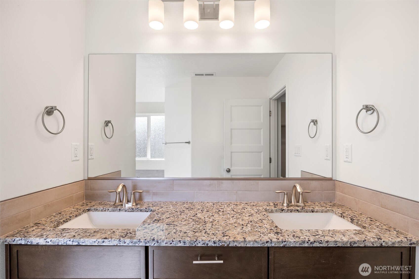 1507 S 5th Street , Dayton, WA 99328