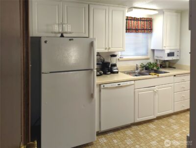 11622 Silver Lake Road #47, Everett, WA 98208 - Photo 14