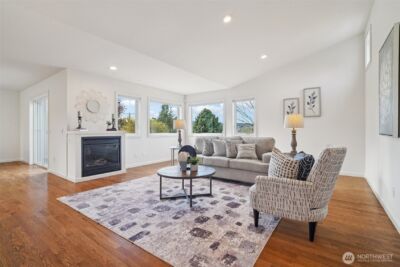 1017 N 31st Street , Renton, WA 98056 - Photo 3