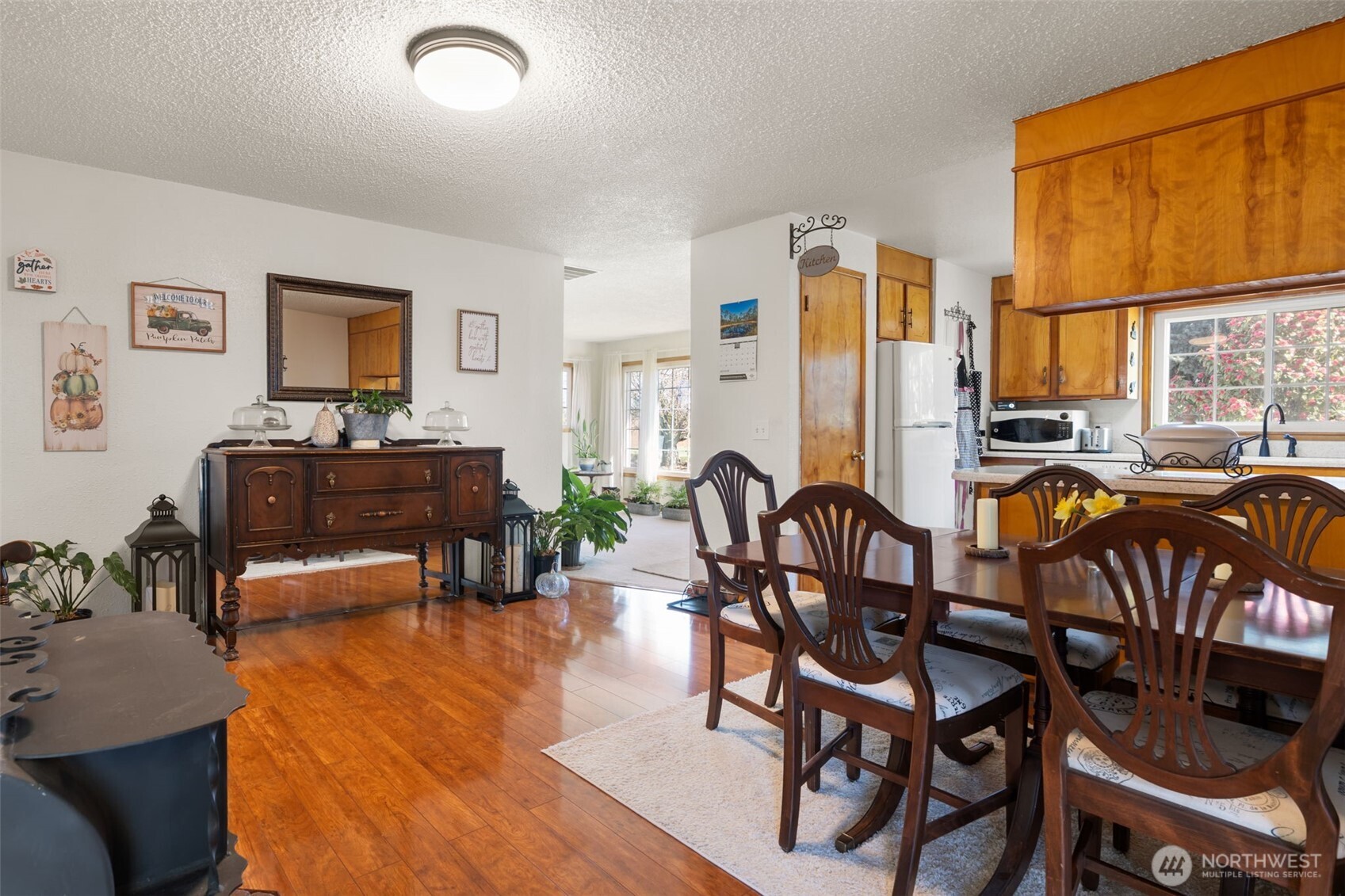 5514 H Jackson Highway , Toledo, WA 98591