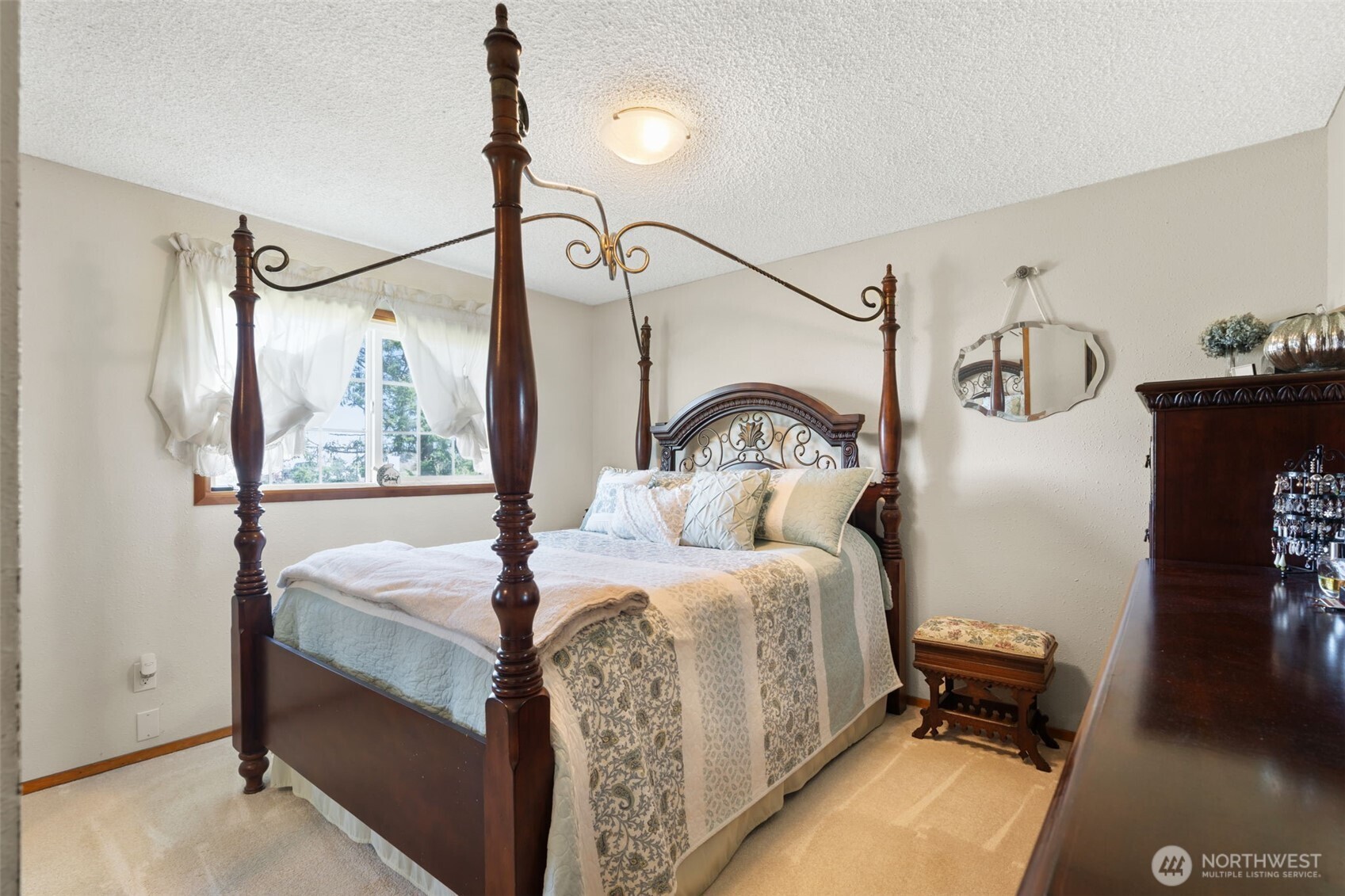 5514 H Jackson Highway , Toledo, WA 98591