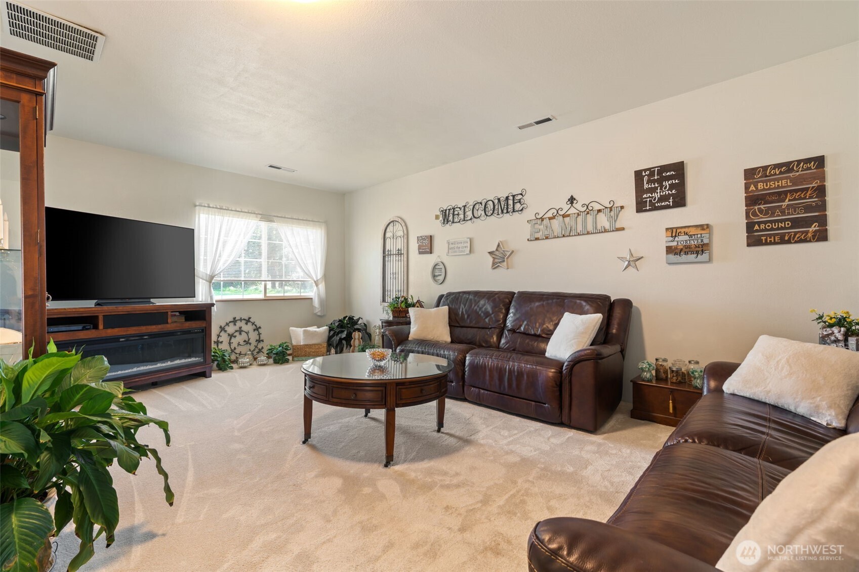 5514 H Jackson Highway , Toledo, WA 98591