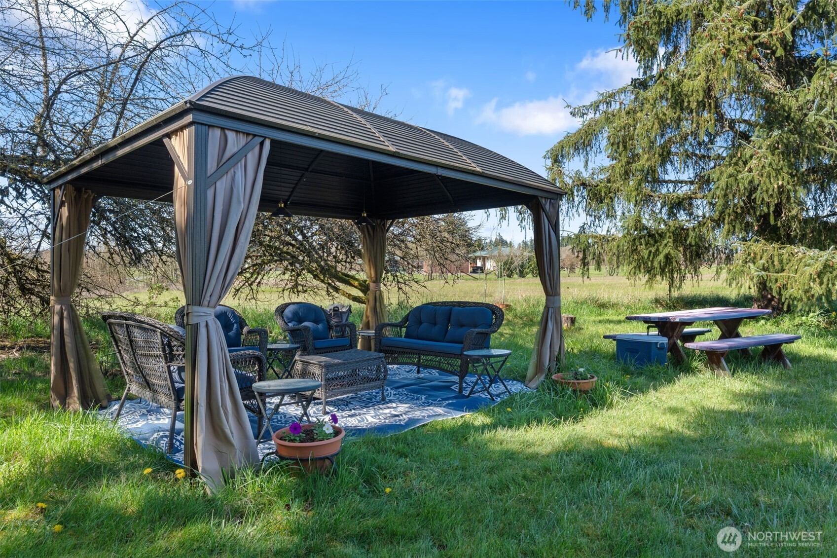 5514 H Jackson Highway , Toledo, WA 98591