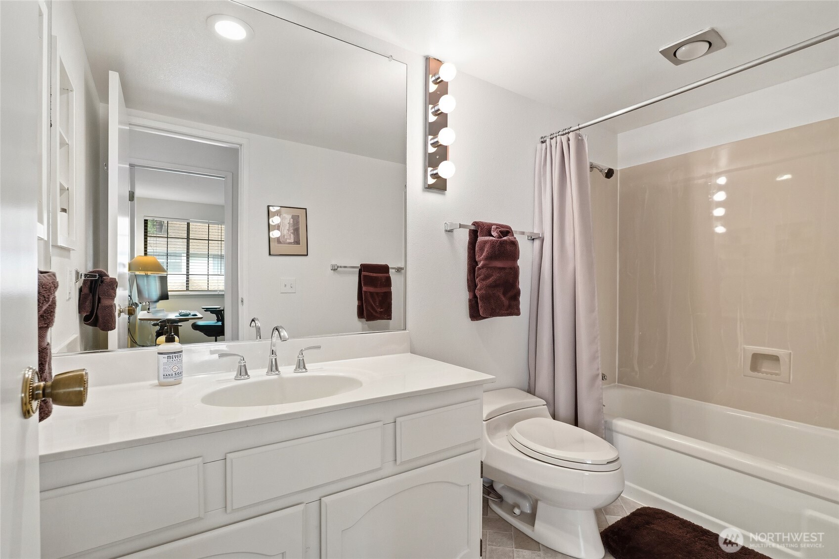 16125 SE 33rd Circle , Bellevue, WA 98008