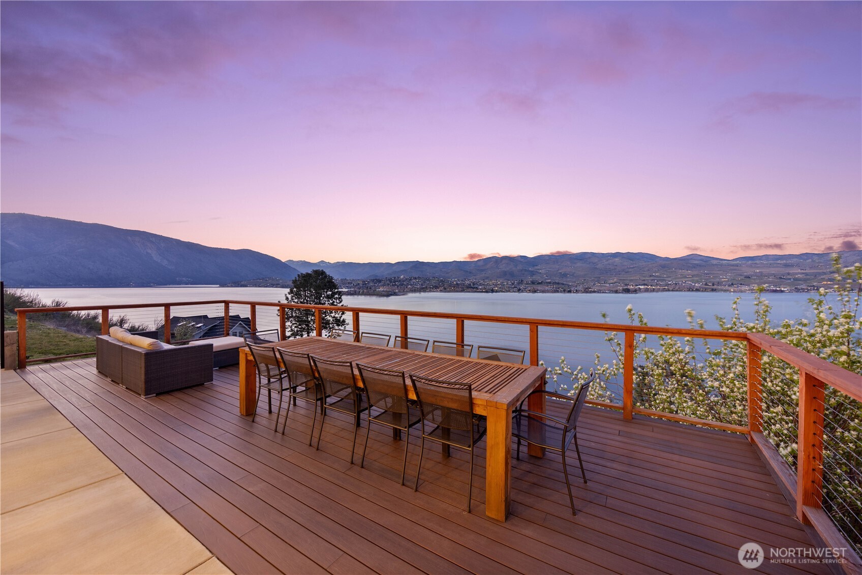 328 Quail Run Road , Chelan, WA 98816