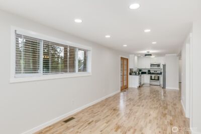 21713 Meridian Avenue S, Bothell, WA 98021 - Photo 12