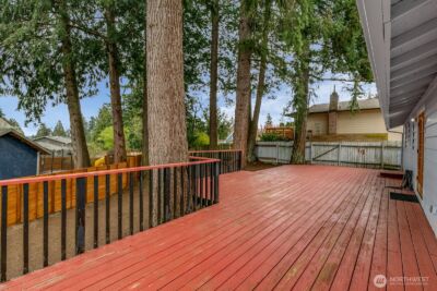 21713 Meridian Avenue S, Bothell, WA 98021 - Photo 17