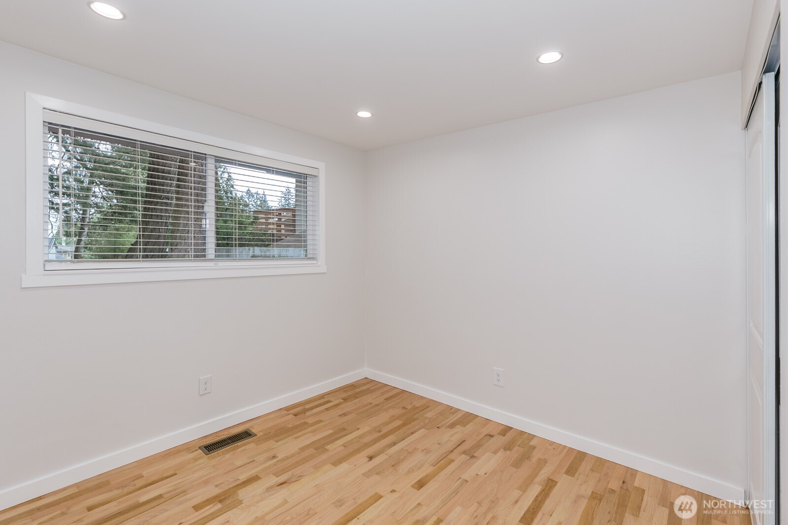 21713 Meridian Avenue S, Bothell, WA 98021