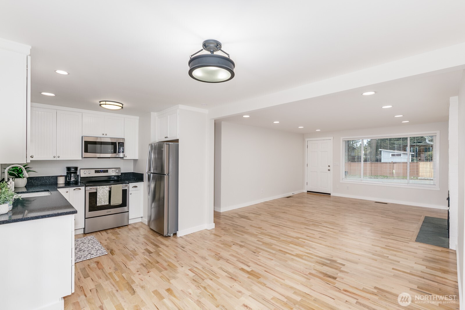 21713 Meridian Avenue S, Bothell, WA 98021