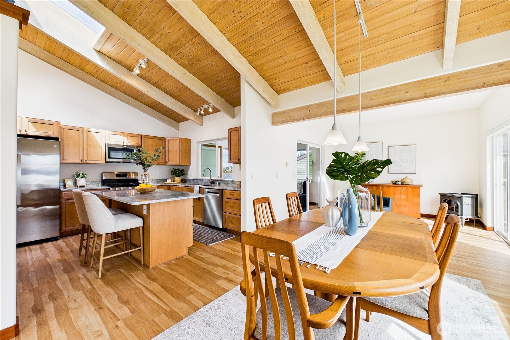 451 Beach Drive , Sequim, WA 98382