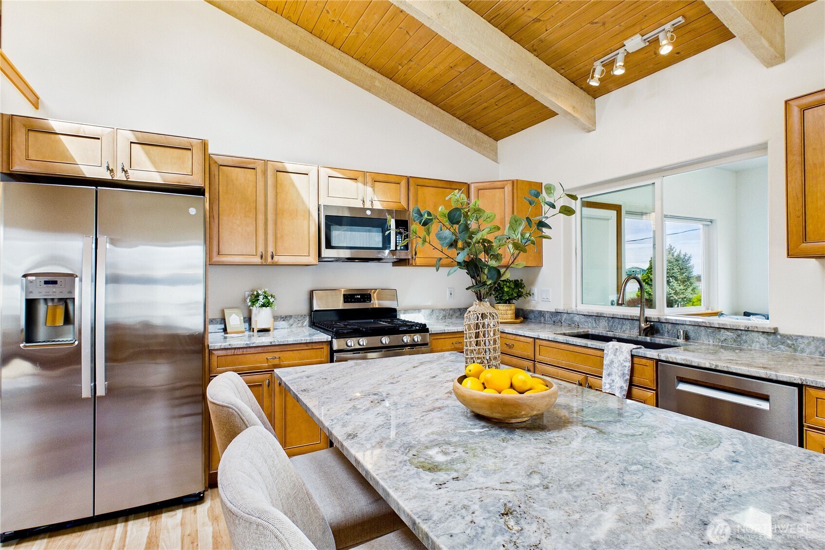 451 Beach Drive , Sequim, WA 98382