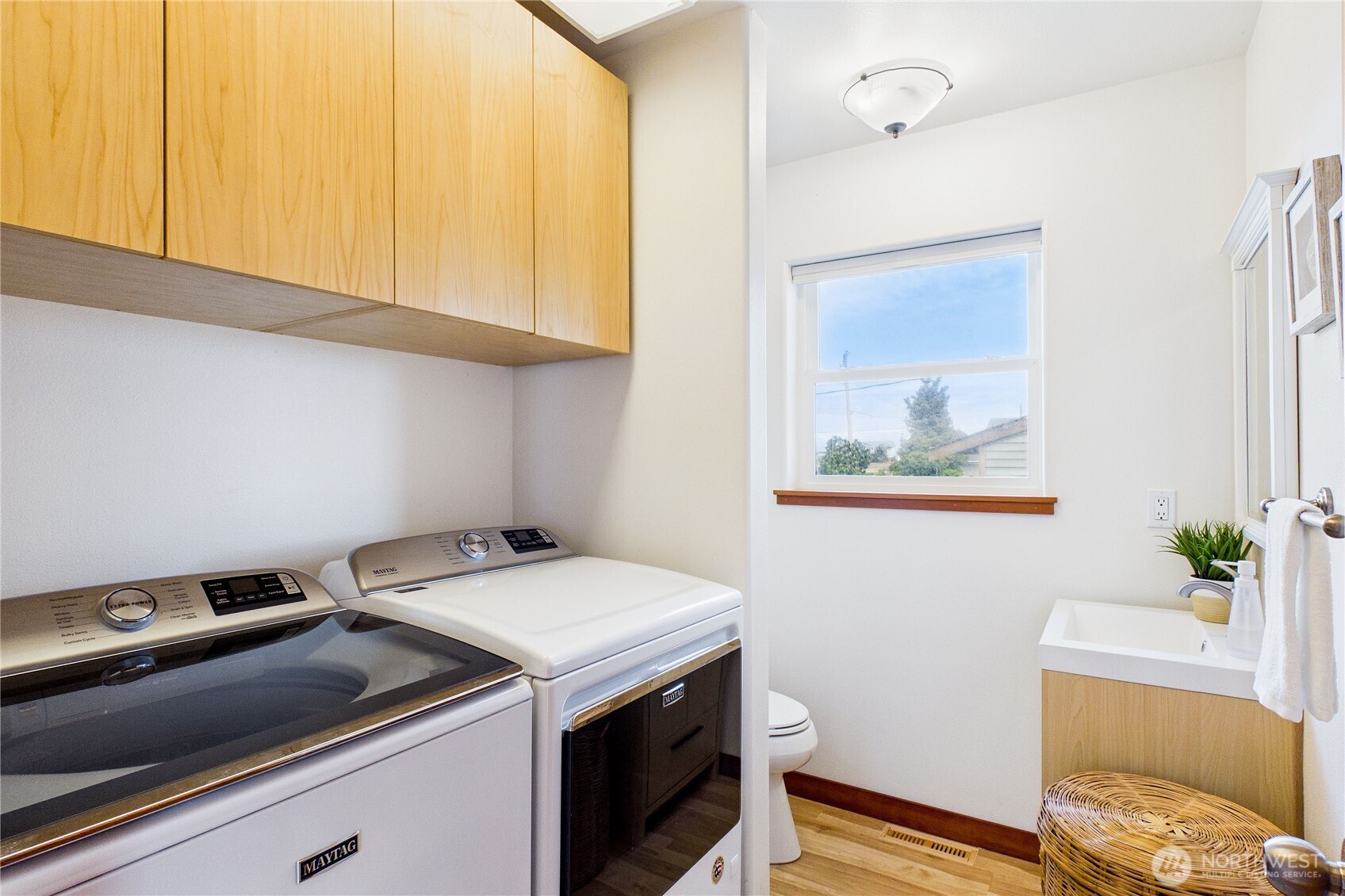 451 Beach Drive , Sequim, WA 98382