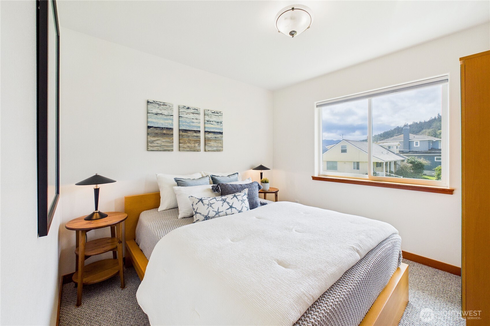 451 Beach Drive , Sequim, WA 98382