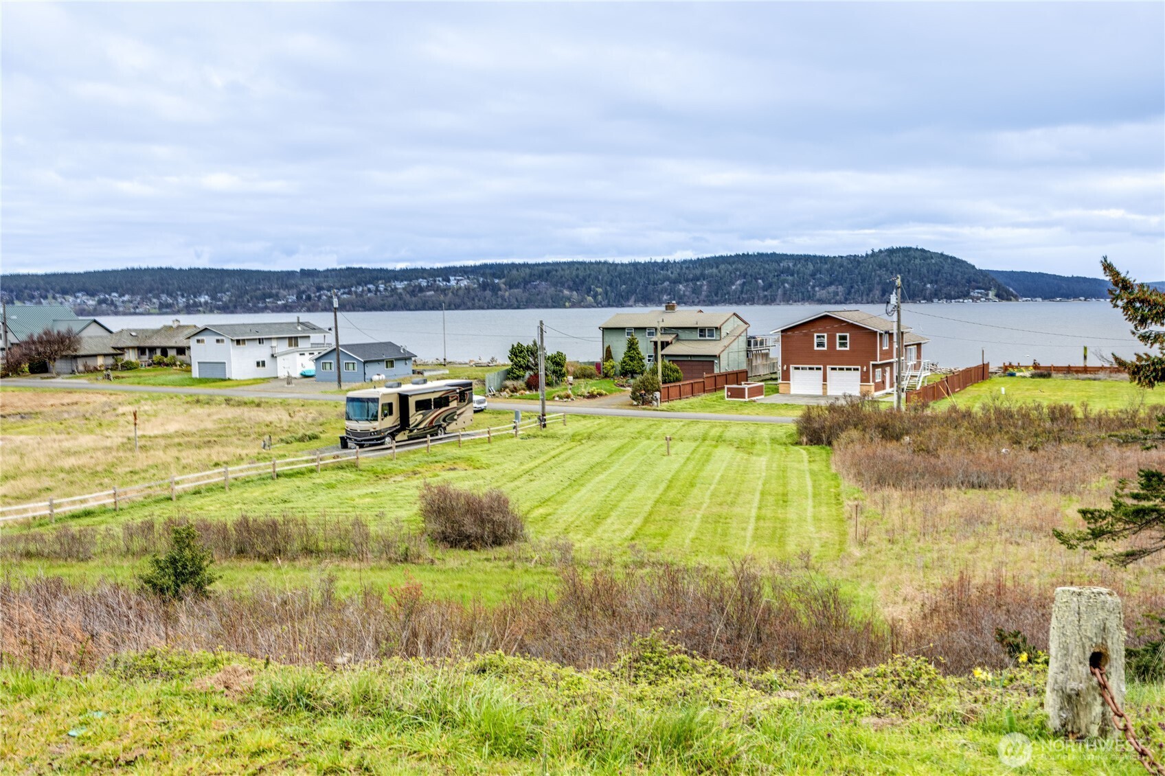 451 Beach Drive , Sequim, WA 98382