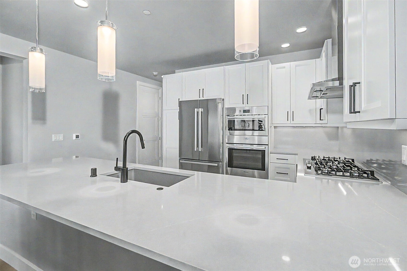 4907 Main Street #608, Tacoma, WA 98407