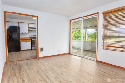 2205 S Meridian , Puyallup, WA 98374 - Photo 7