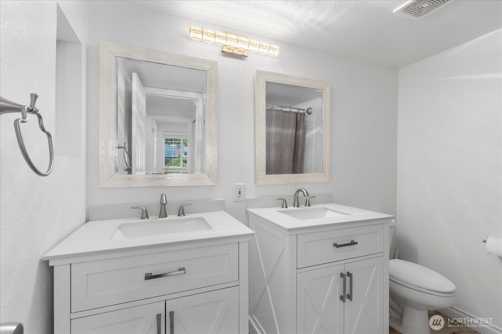 14453 89th Place NE, Kirkland, WA 98034