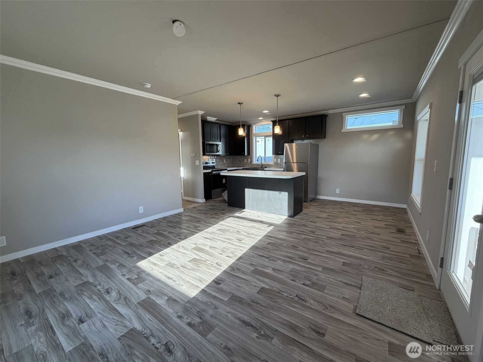 2010 Broadway Avenue #16, Hoquiam, WA 98550