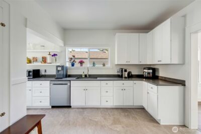 4918 S 3rd Avenue , Everett, WA 98203-2525 - Photo 17