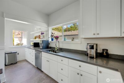 4918 S 3rd Avenue , Everett, WA 98203-2525 - Photo 18