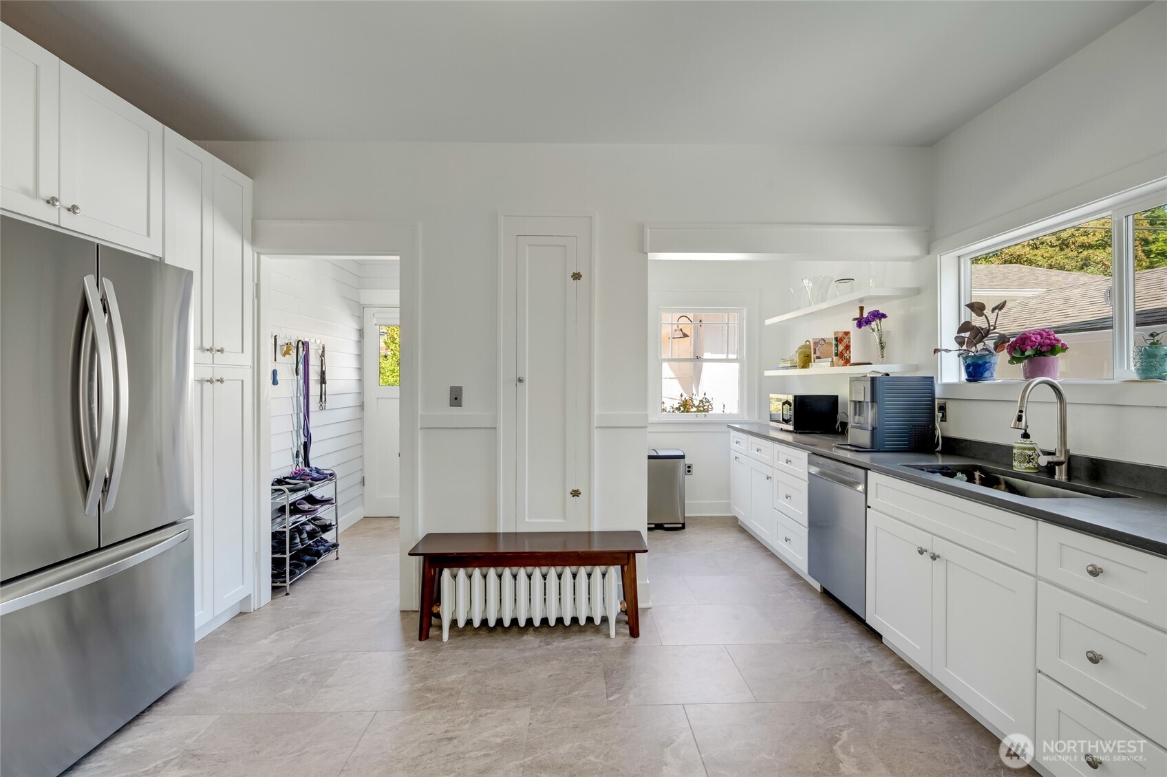 4918 S 3rd Avenue , Everett, WA 98203-2525